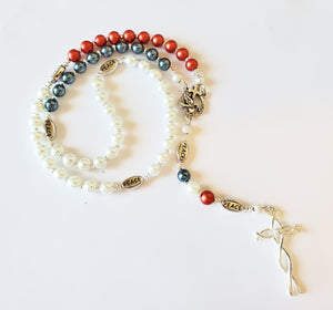 Chapelet Catholique Américain ~ Perles de Cristal Rouge, Blanc et Bleu