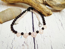 Collar de piedras preciosas de cuerda de corazones de cuarzo rosa ~ Regalos personalizados para ella ~ Collar de granate