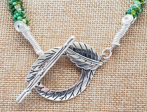 Collar de cuerda con cuentas ~ Collar de abalorios inspirado en la naturaleza verde