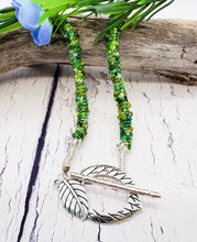 Collar de cuerda con cuentas ~ Collar de abalorios inspirado en la naturaleza verde
