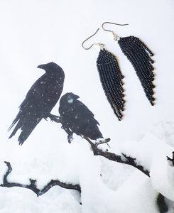 Pendientes de cuentas de semillas nativas americanas "Ala de cuervo" ~ Pendientes de flecos negros